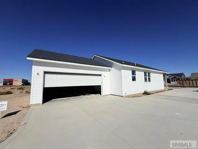 $374,900 | 1073 Alpine Avenue, Chubbuck, ID 83202