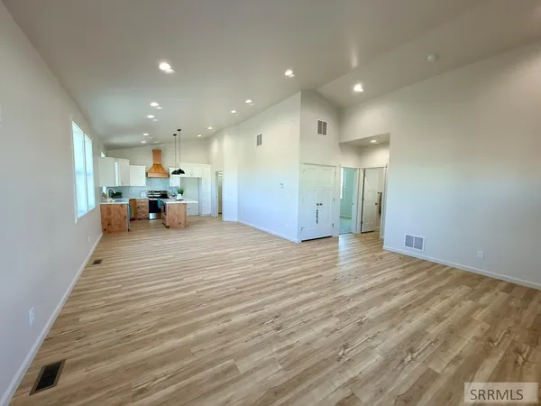 $369,900 | 1073 Alpine Avenue, Chubbuck, ID 83202