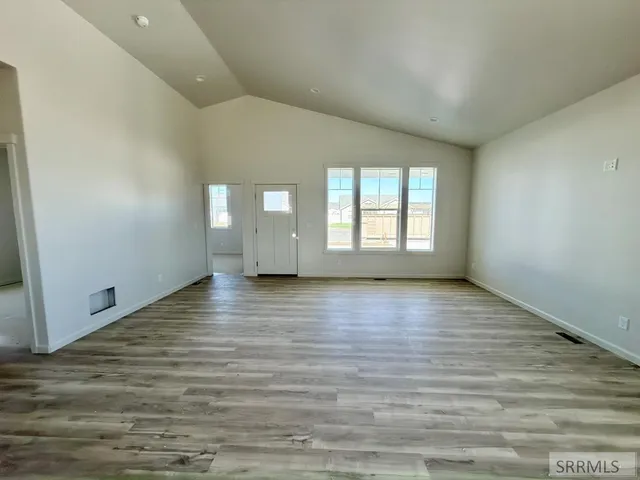 $379,900 | 1073 Alpine Avenue, Chubbuck, ID 83202