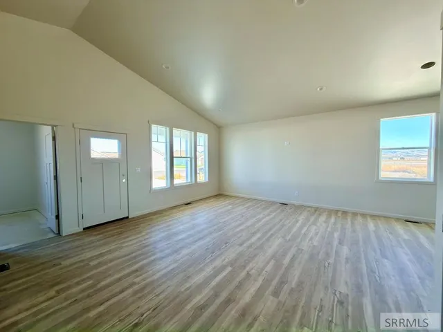 $379,900 | 1073 Alpine Avenue, Chubbuck, ID 83202