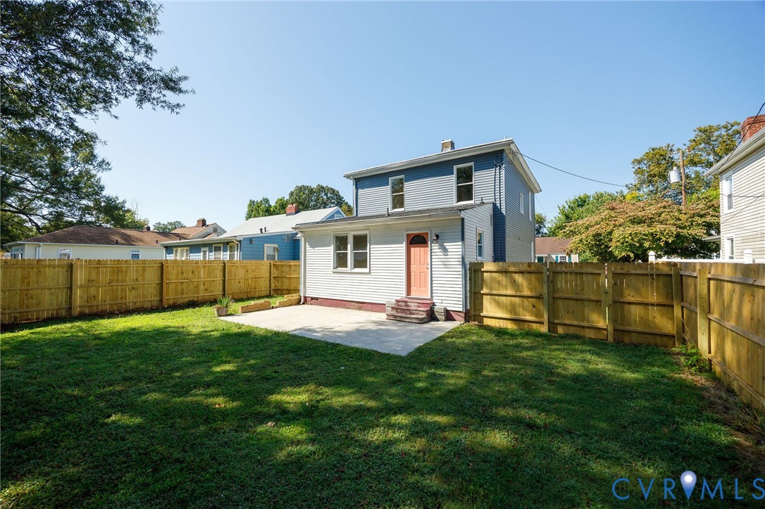 623 Colonial Avenue Colonial Heights, VA 23834 - Photo 42 of 44 a view of a house with a yard and sitting area