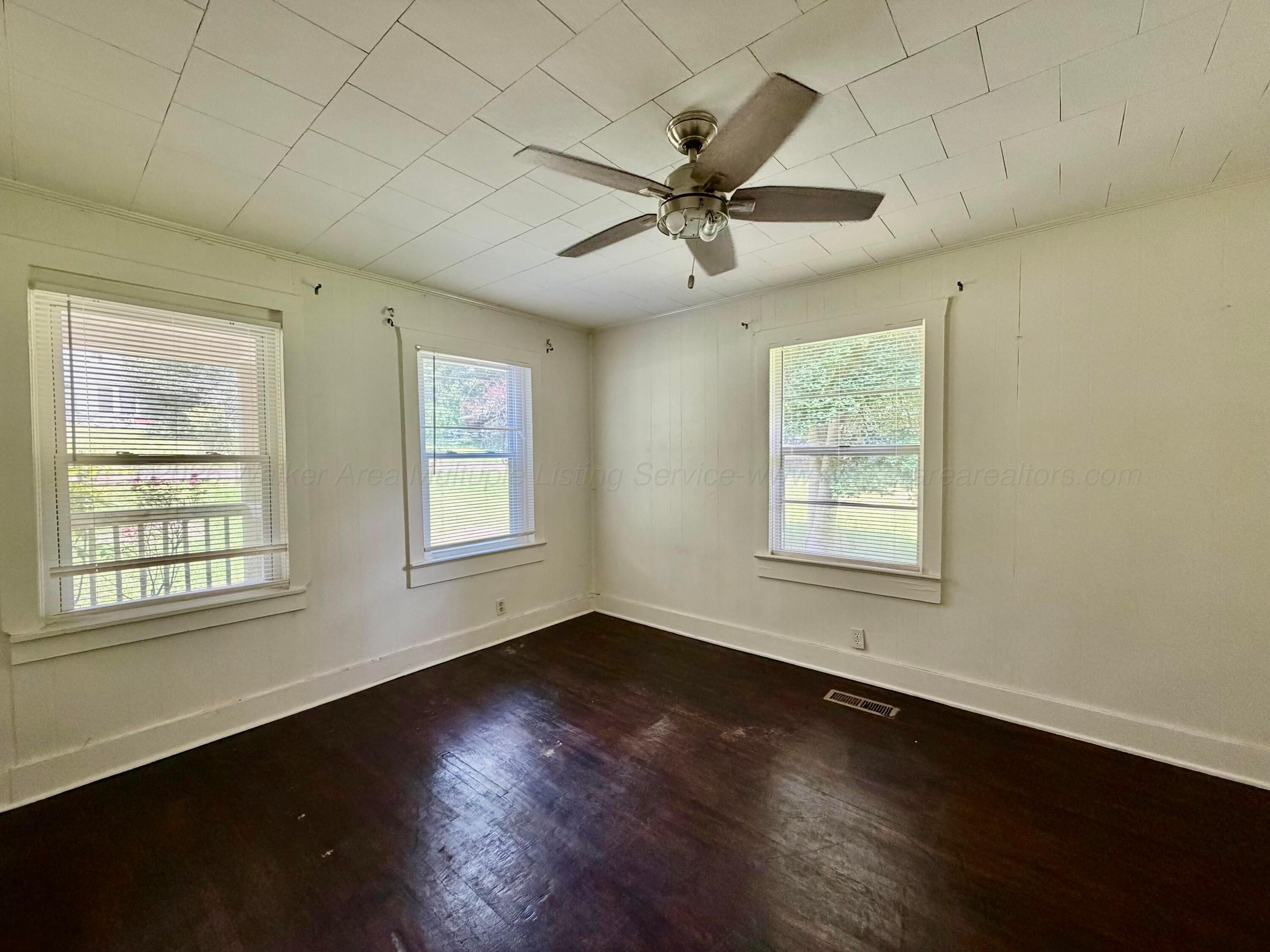 813 Airport Road South Jasper, AL 35501 - Photo 5 of 16 Bedroom 1