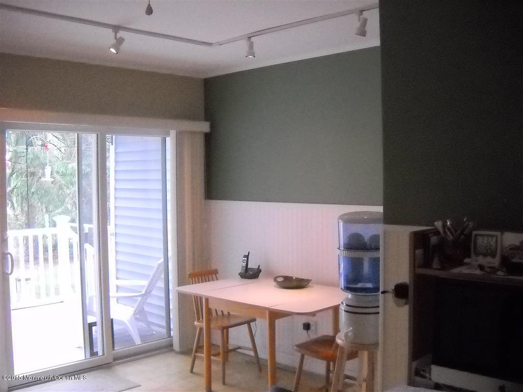 708 Monmouth Road Cream Ridge, NJ 08514 - Photo 10 of 24 Dilts 708 Monmouth Rd 013 (Medium) - Cop