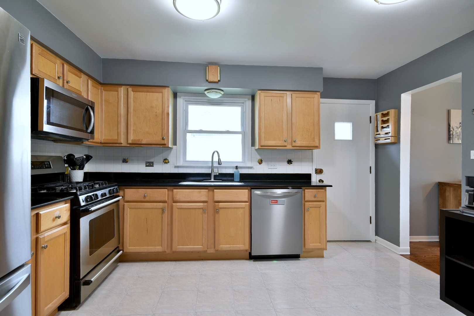 804 North Willow Road Elmhurst, IL 60126 - Photo 11 of 30 Gallery Image 11