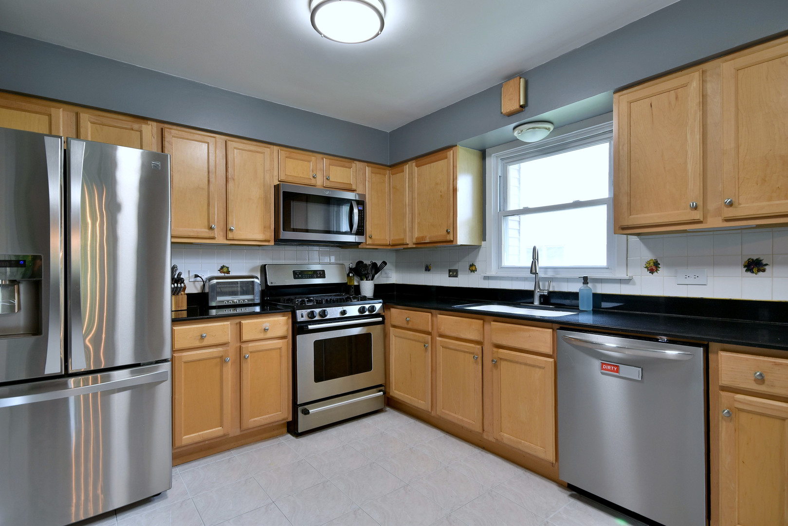 804 North Willow Road Elmhurst, IL 60126 - Photo 10 of 30 Gallery Image 10