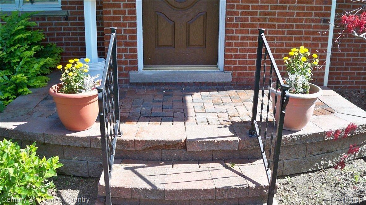 290 Booth Road Troy, MI 48085 - Photo 22 of 24 100_3146