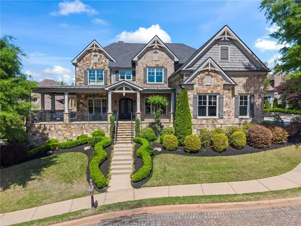 $2,095,000 | 490 Belada Boulevard, Atlanta, GA 30342