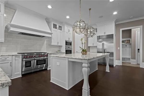 $2,095,000 | 490 Belada Boulevard, Atlanta, GA 30342