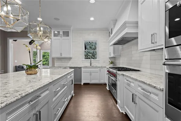 $2,095,000 | 490 Belada Boulevard, Atlanta, GA 30342