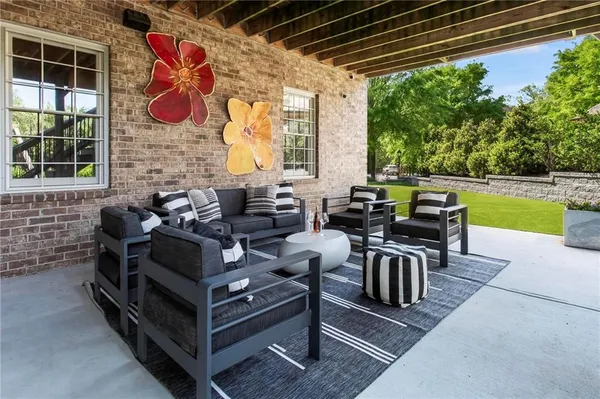 $2,095,000 | 490 Belada Boulevard, Atlanta, GA 30342