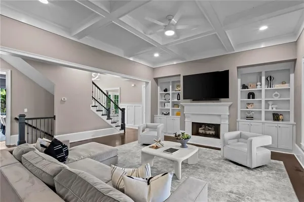 $2,095,000 | 490 Belada Boulevard, Atlanta, GA 30342