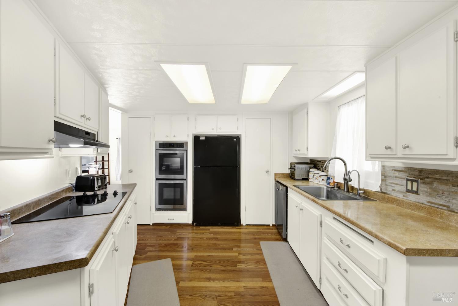 199 Lemon Tree Circle Vacaville, CA 95687 - Photo 15 of 56 Newer Double Ovens