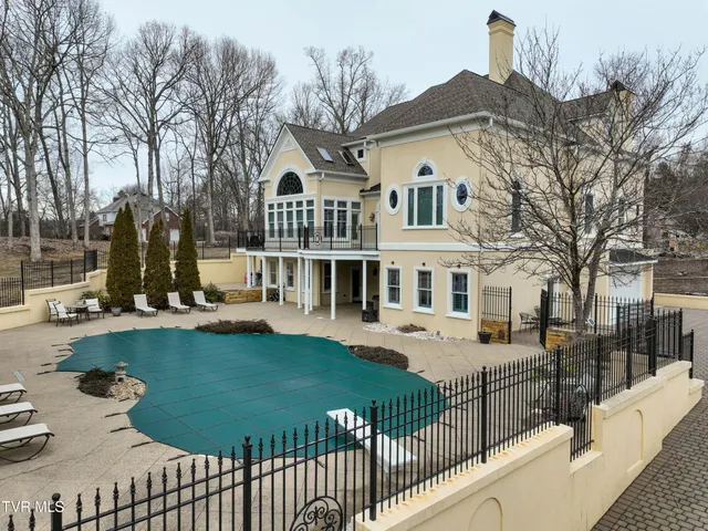 $1,850,000 | 408 Fairway Estates Drive, Blountville, TN 37617