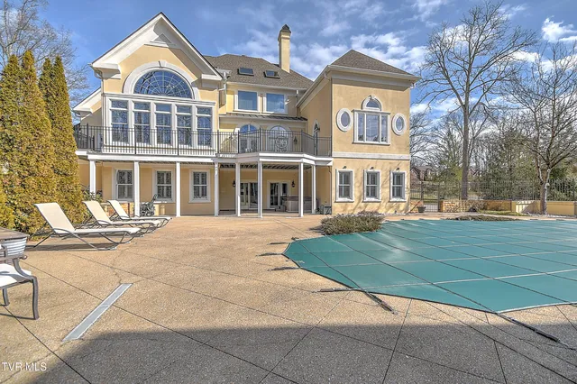 $1,850,000 | 408 Fairway Estates Drive, Blountville, TN 37617