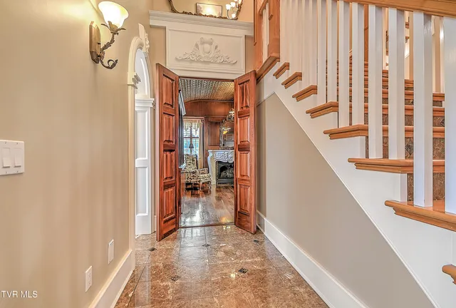 $1,850,000 | 408 Fairway Estates Drive, Blountville, TN 37617