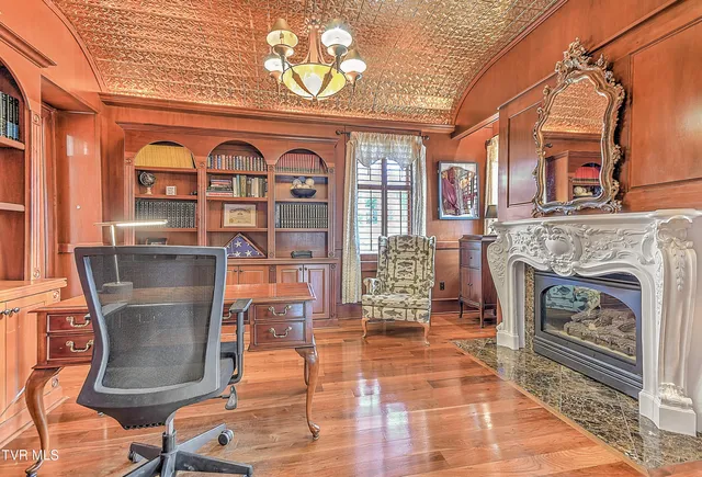 $1,850,000 | 408 Fairway Estates Drive, Blountville, TN 37617