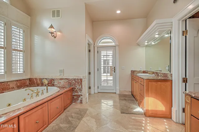 $1,850,000 | 408 Fairway Estates Drive, Blountville, TN 37617