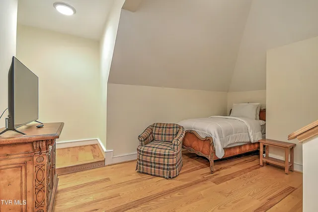 $1,850,000 | 408 Fairway Estates Drive, Blountville, TN 37617