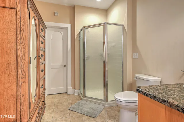 $1,850,000 | 408 Fairway Estates Drive, Blountville, TN 37617