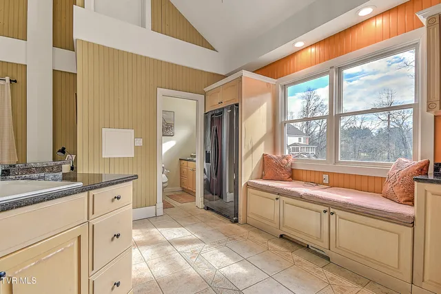 $1,850,000 | 408 Fairway Estates Drive, Blountville, TN 37617