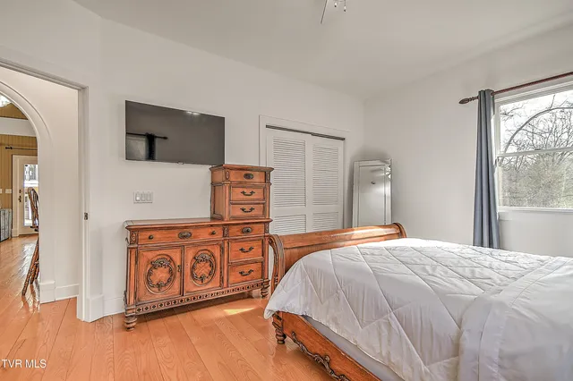 $1,850,000 | 408 Fairway Estates Drive, Blountville, TN 37617