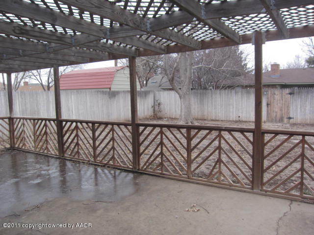6215 Rutgers Street Amarillo, TX 79109 - Photo 3 of 11 Backyard
