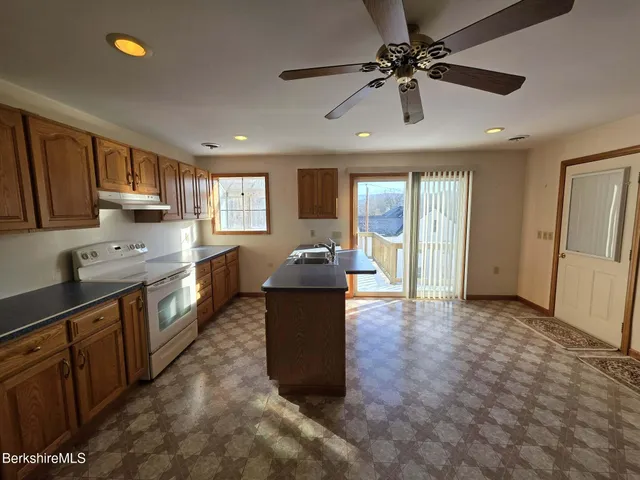 $1,475 | 1669 Massachusetts Avenue, North Adams, MA 01247