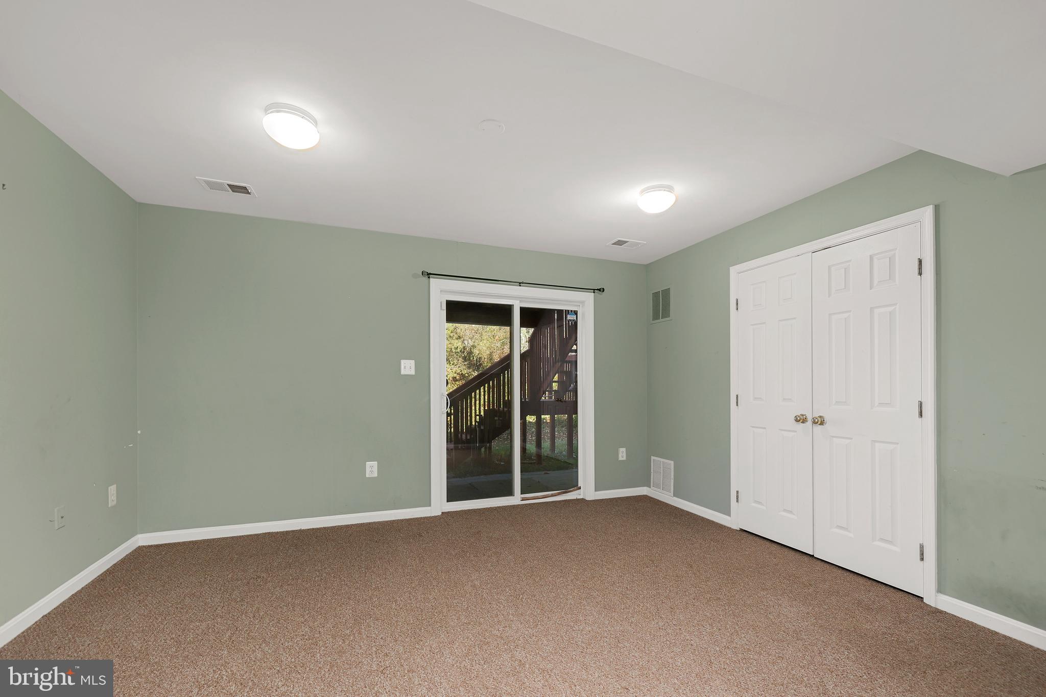 17381 Sligo Loop Dumfries, VA 22026 - Photo 24 of 32