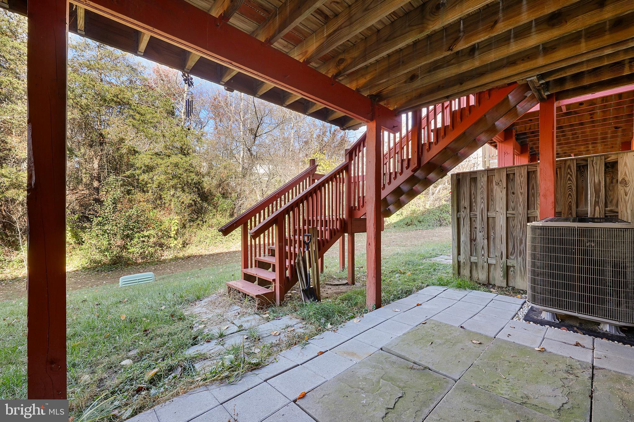 17381 Sligo Loop Dumfries, VA 22026 - Photo 29 of 32