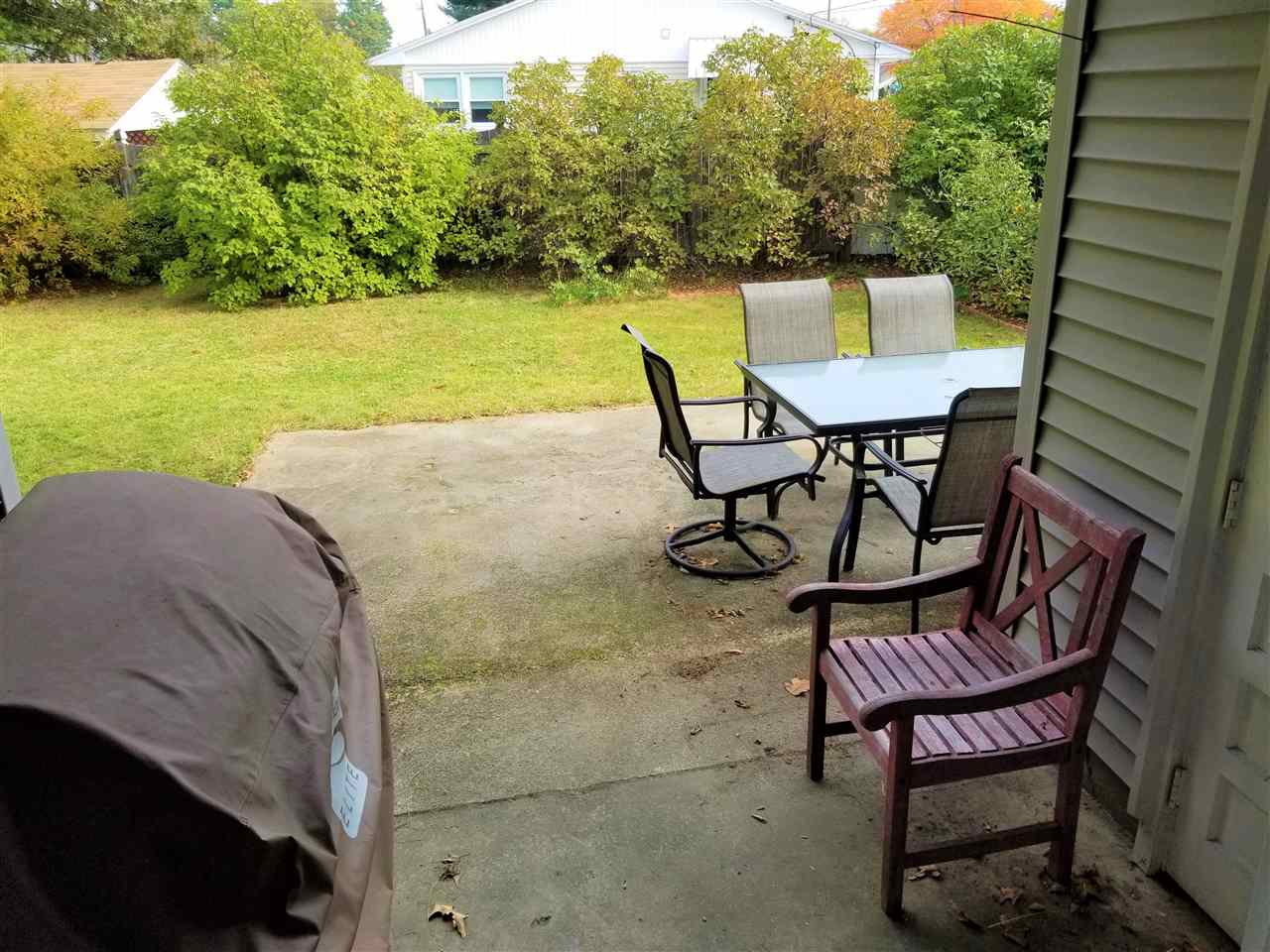 272 Lund Road Nashua, NH 03060 - Photo 14 of 17