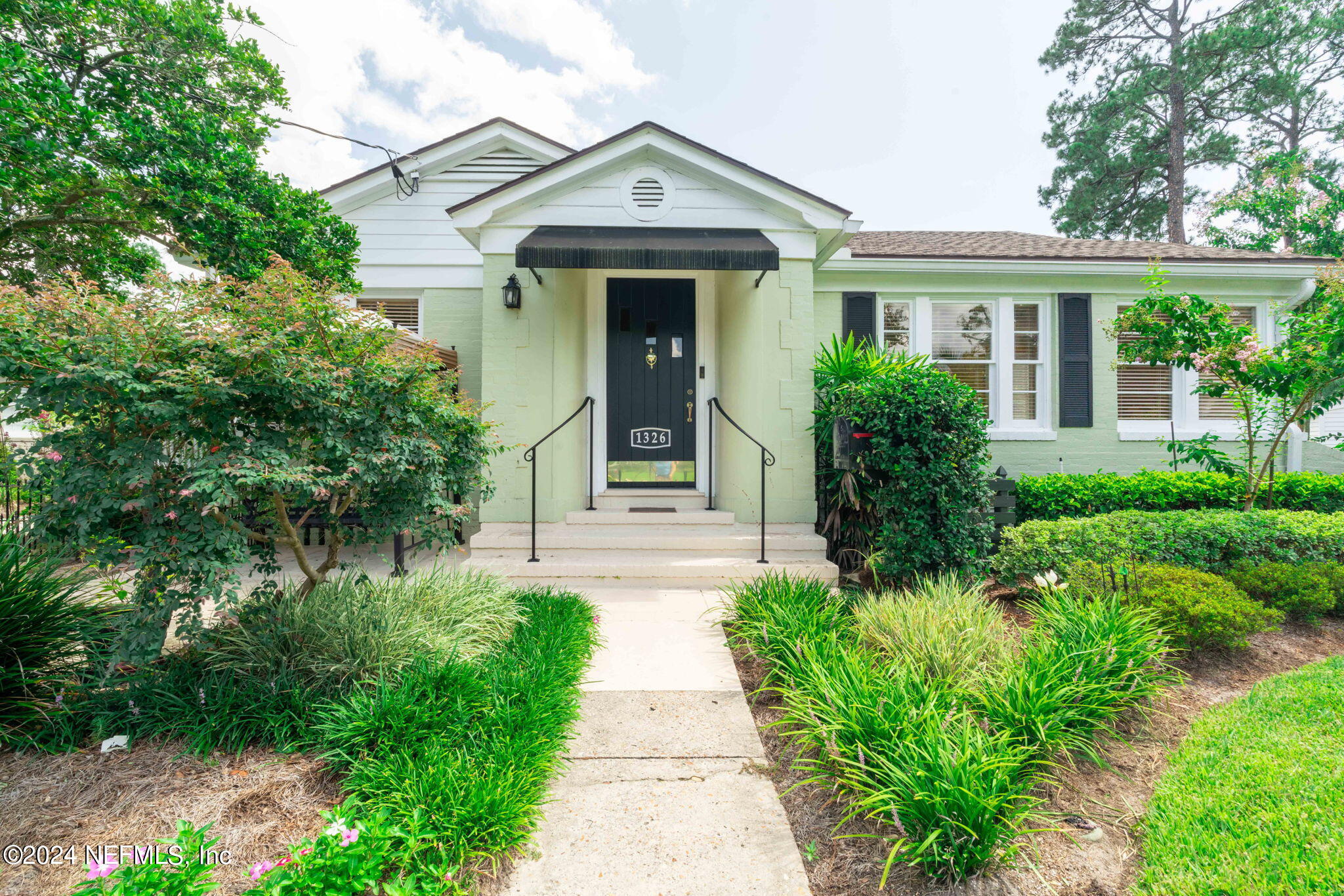 1326 Pinetree Road Jacksonville, FL 32207 - Photo 2 of 44 ISO_1326 Pinetree Rd_JAX FL_002