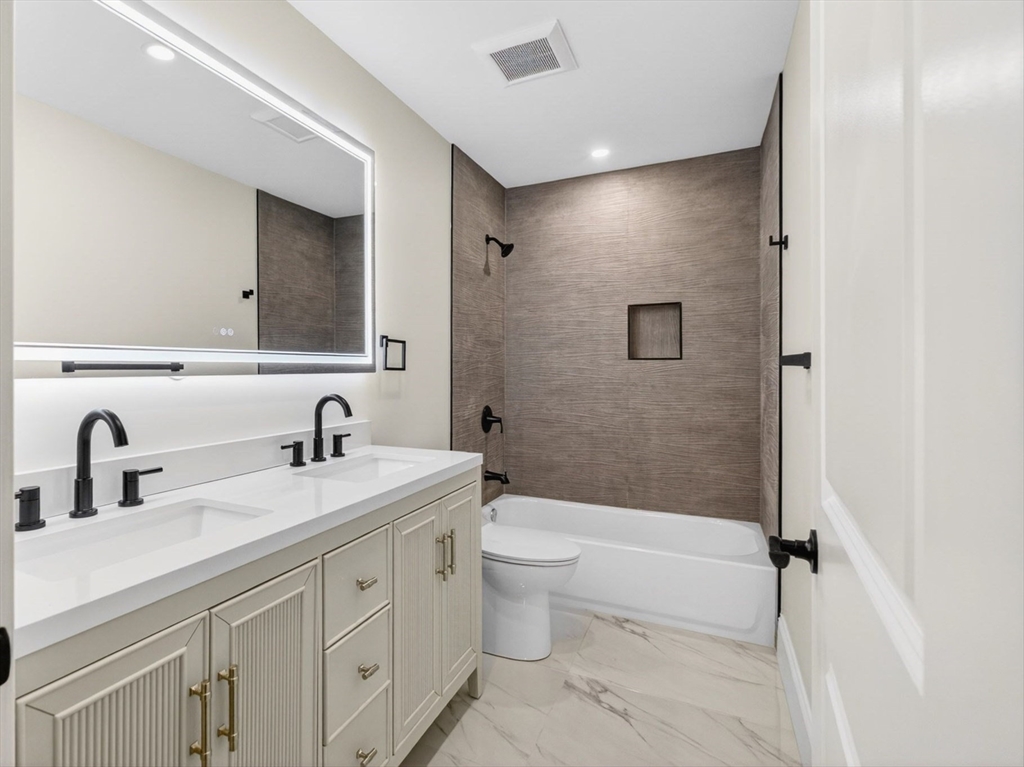 152 Washington Street, Unit 2 Boston, MA 02135 - Photo 11 of 17