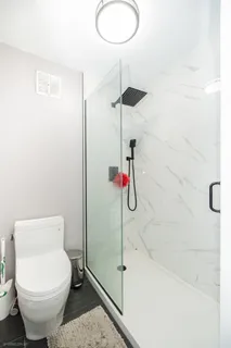 $275,000 | 4170 North Marine Drive, Unit 10D, Chicago, IL 60613