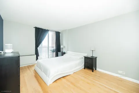 $275,000 | 4170 North Marine Drive, Unit 10D, Chicago, IL 60613