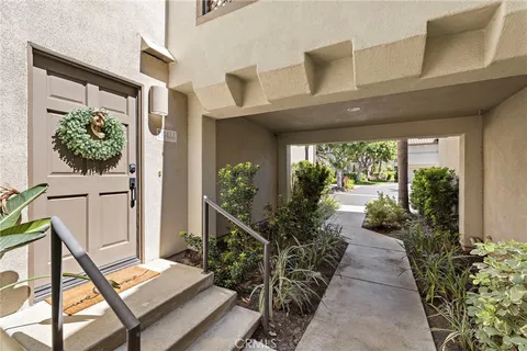 $699,900 | 26433 Portola, Mission Viejo, CA 92692