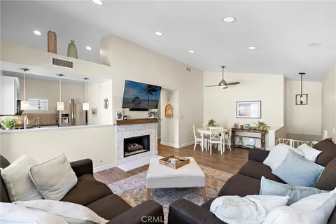 $699,900 | 26433 Portola, Mission Viejo, CA 92692