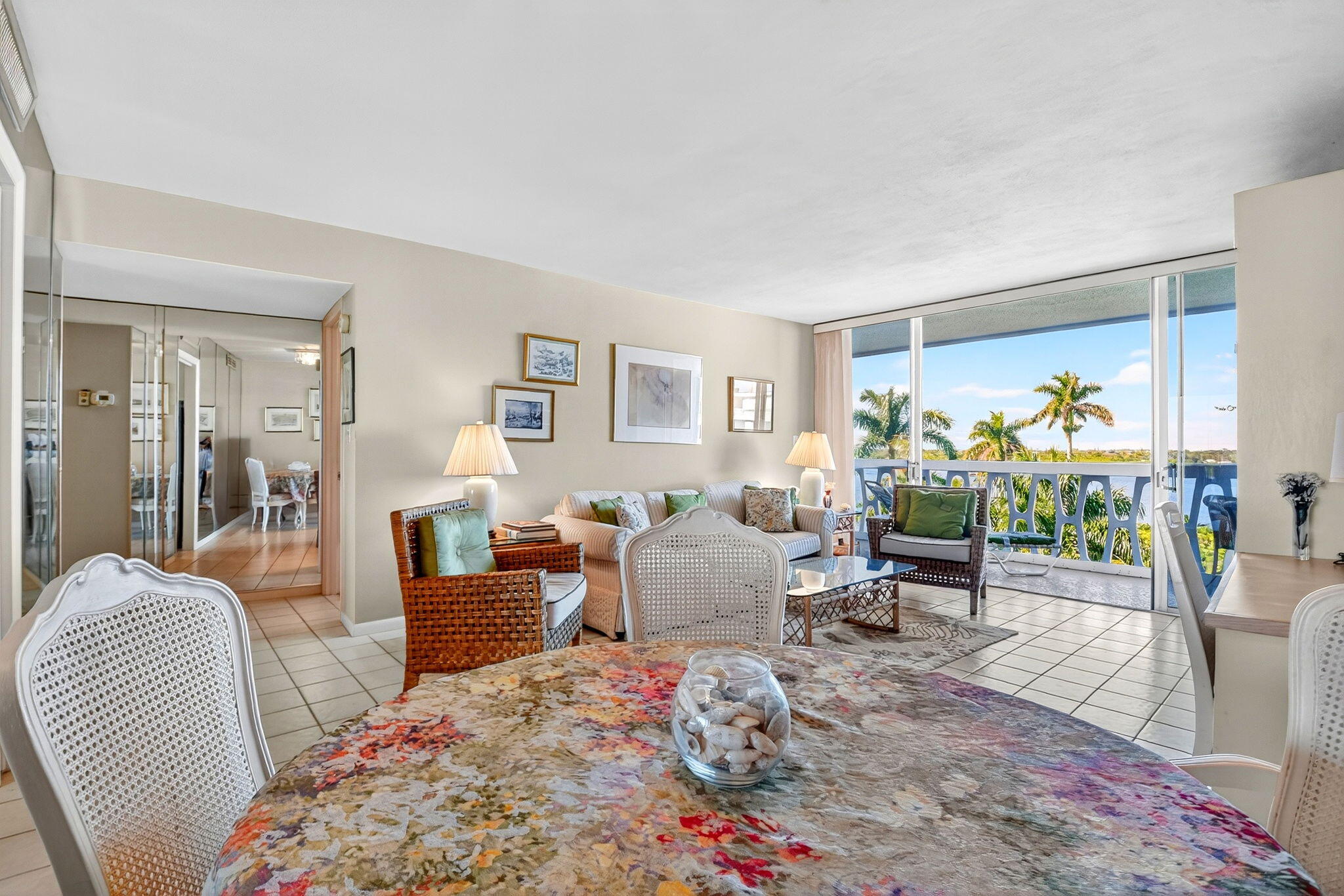 2505 South Ocean Boulevard, Unit 601 Palm Beach, FL 33480 - Photo 10 of 56 9-web-or-mls-DSC_5521