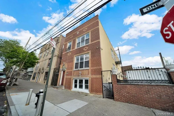 $2,699 | 101-04 32nd Avenue, Unit 1F | East Elmhurst