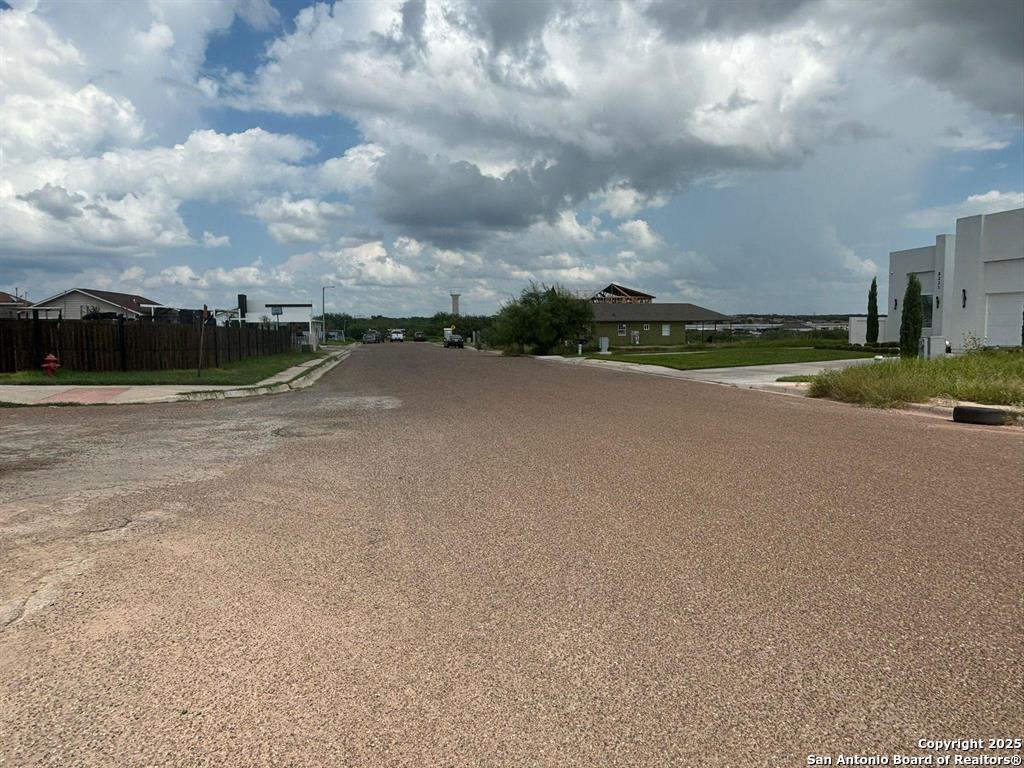 8215 Mejia Road Laredo, TX 78043 - Photo 9 of 14 a view of a town with big houses