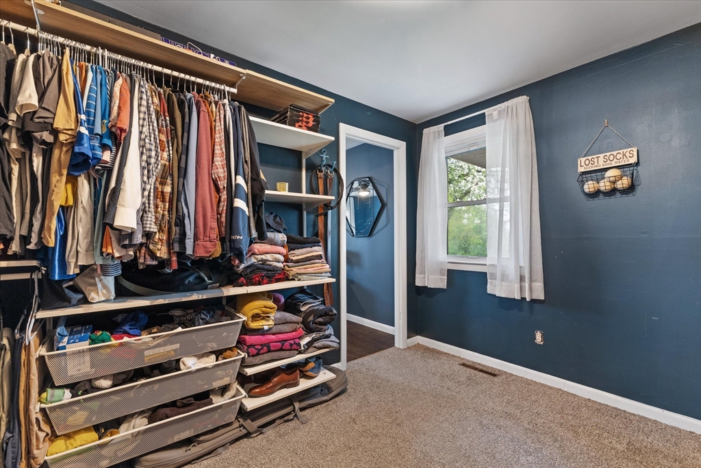 44 Lower Westfield Road Holyoke, MA 01040 - Photo 15 of 37 Gallery Image 15