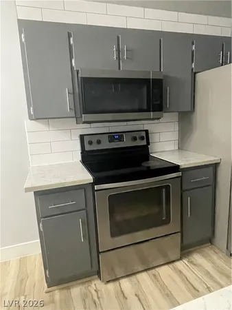 $1,670 | 466 East Sunset Road, Unit D, Henderson, NV 89011