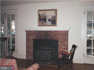 12 Farm Road Wayne, PA 19087 - Photo 3 of 6