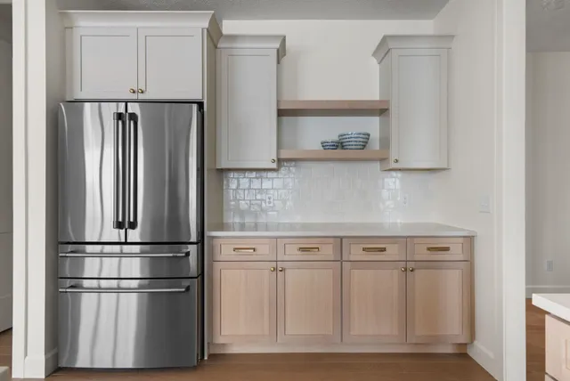 $789,900 | 7131 Alvie Lane, Bettendorf, IA 52722