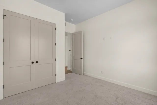 $789,900 | 7131 Alvie Lane, Bettendorf, IA 52722