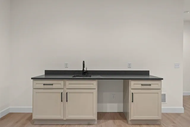 $789,900 | 7131 Alvie Lane, Bettendorf, IA 52722