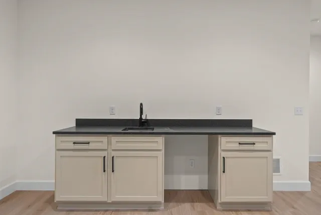 $789,900 | 7131 Alvie Lane, Bettendorf, IA 52722