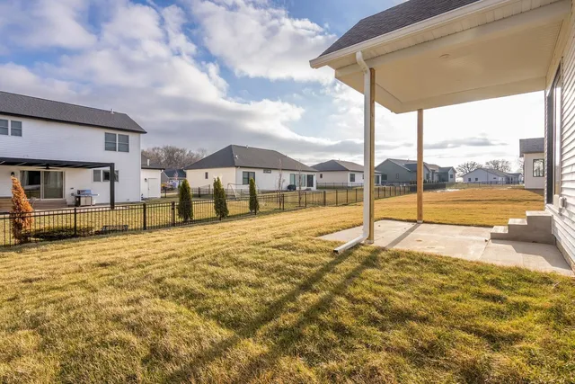 $789,900 | 7131 Alvie Lane, Bettendorf, IA 52722