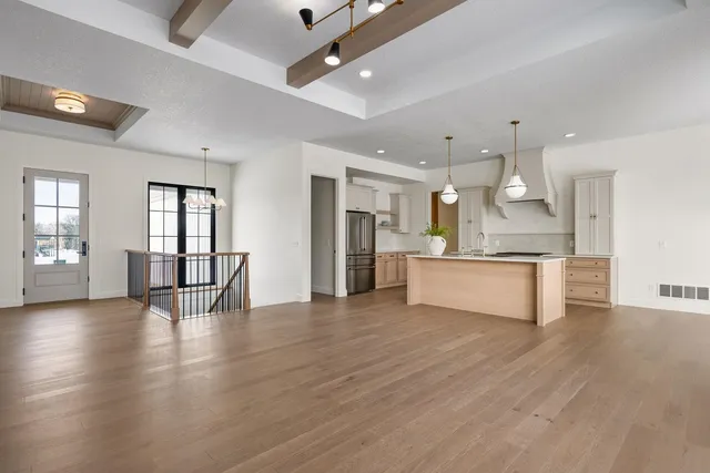 $789,900 | 7131 Alvie Lane, Bettendorf, IA 52722