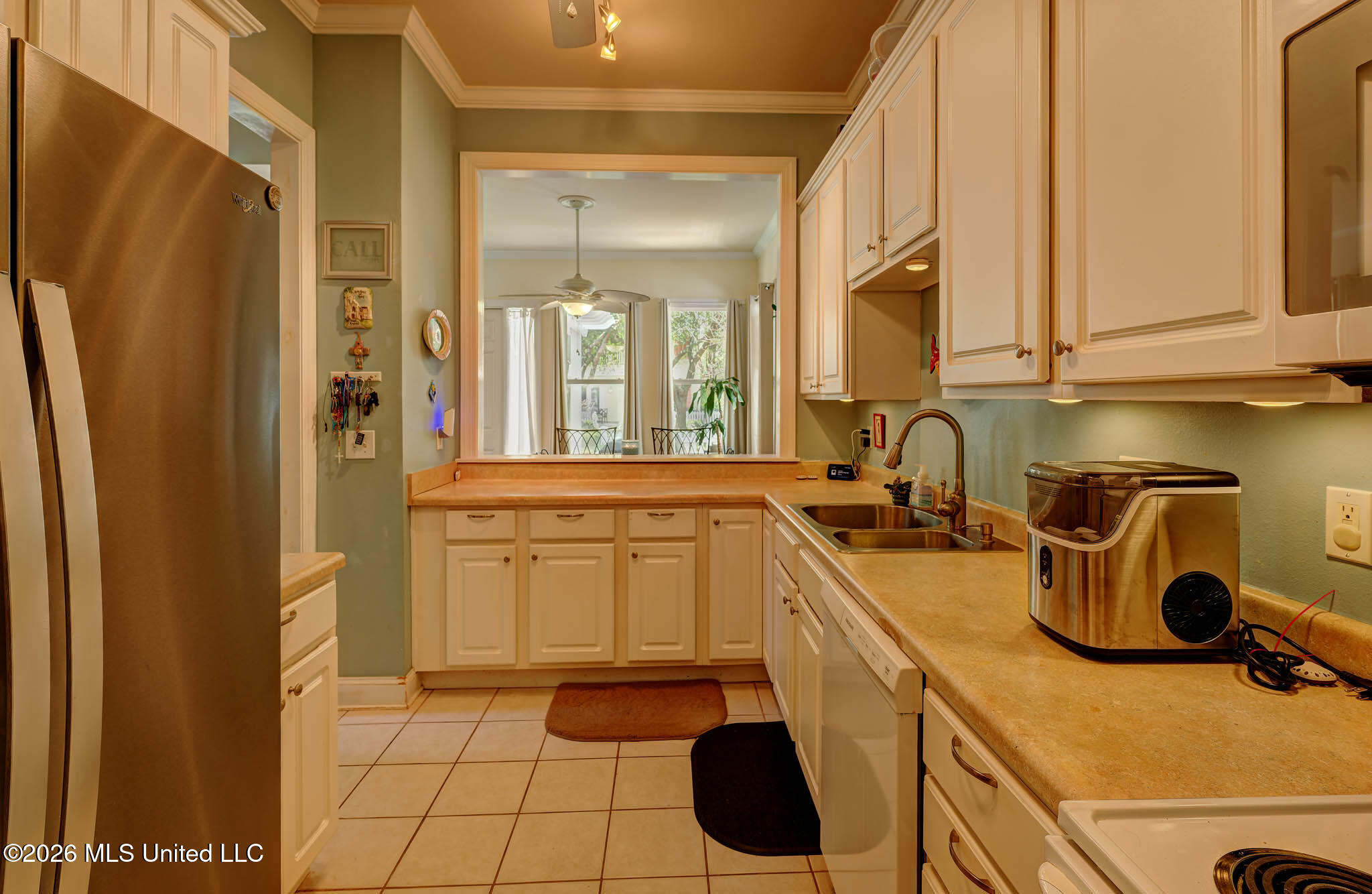 17 Chapel Hill Road Bay St. Louis, MS 39520 - Photo 12 of 33 22Interior01