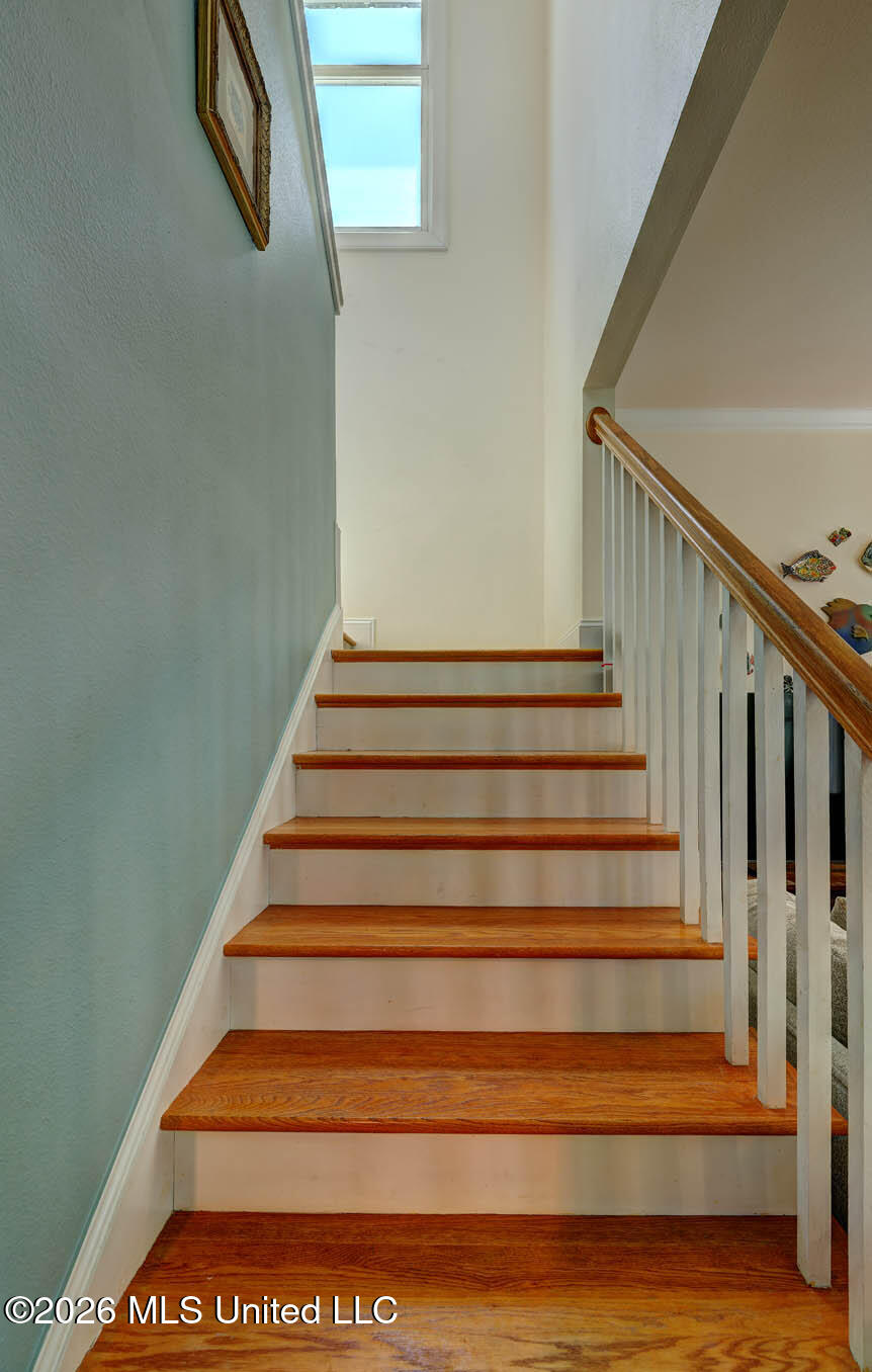 17 Chapel Hill Road Bay St. Louis, MS 39520 - Photo 16 of 30 14Interior01